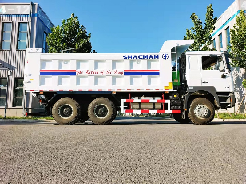 Caminhão Shacman F3000 6x4 380hp